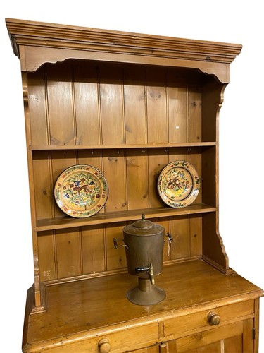 Small pine dresser - small, mid