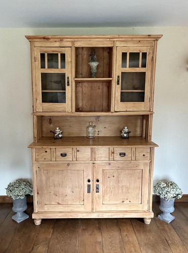 Large vintage pine dresser - pine,